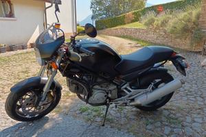 Ducati Monster 900