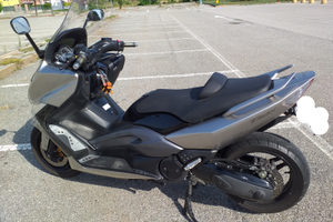Yamaha tmax cc 500