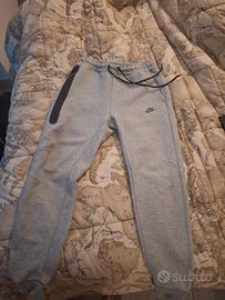 nike tech (nero grigio) pantaloni e felpa taglia m