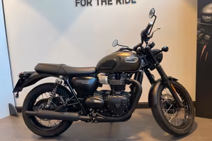 Triumph Bonneville T100 T 100 BLACK