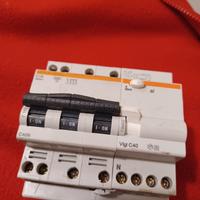 magnetotermico differenziale  c16 0,03 merlin  16A