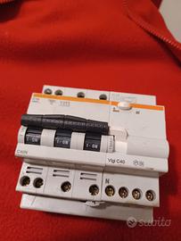 magnetotermico differenziale  c16 0,03 merlin  16A
