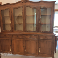 Sala da pranzo completa stile classico