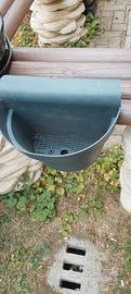 Vaso in plastica da appendere