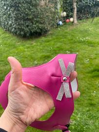 Pettorina cane in vera pelle fucsia con strass