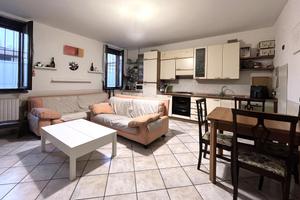 2 LOCALI A CASTELLUCCHIO