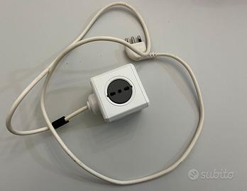 Multi presa a forma di cubo