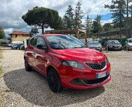 Lancia Ypsilon 1.0 S&S Hybrid Gold Plus Neopatenta