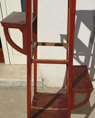 antico mobiletto in legno da arredamento 