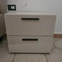 Armadio con comó e comodini