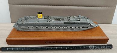 modellino nave da crociera Costa Fascinosa 