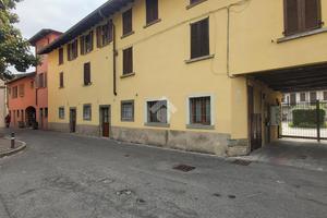 2 LOCALI A BERGAMO