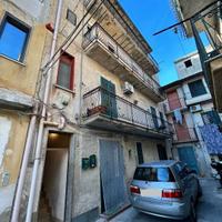 Zona Villagrazia Semi indipendente su 2 livelli