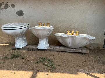 Sanitari lavabo e colonna doccia