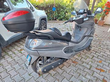 scooter Piaggio X9 500 cc