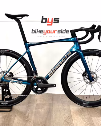 Bianchi Specialissima PRO 2026 | Ultegra Di2 2x12
