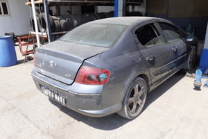 Peugeot 407 berlina 2.0 td 05 ricambi