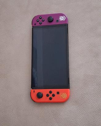 Nintendo Switch OLED 7" Edizione Pokemon

Pokémon