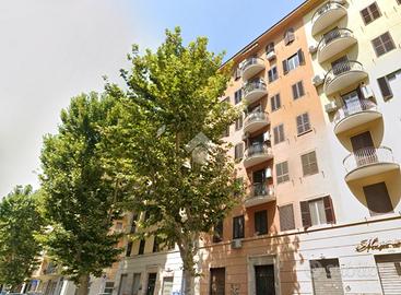 MONOLOCALE A ROMA