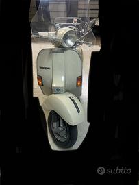 Vespa P200E