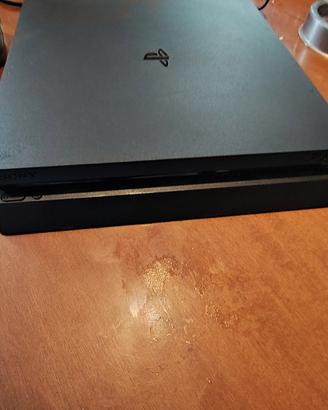 PlayStation 4 slim
