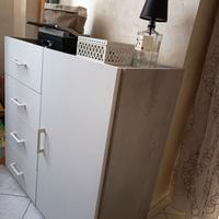 Mobile cucina bianco e grigio