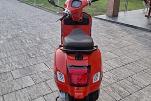 Piaggio Vespa 300 GTS - 2024