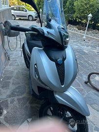 Piaggio Beverly 400