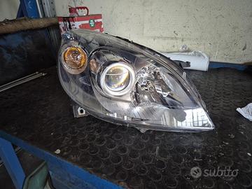 Faro Anteriore Destro Per Mercedes Classe B 2010