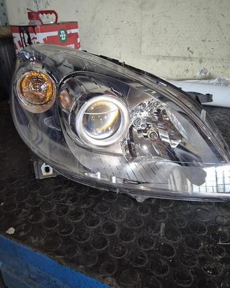 Faro Anteriore Destro Per Mercedes Classe B 2010