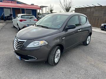 Lancia Ypsilon 0.9 TwinAir 85 CV 5 porte Metano Ec