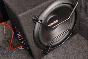Subwoofer attivo 600watt caliber