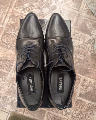 scarpe eleganti da cerimonia.