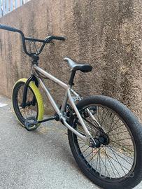 Bmx per ragazzo e bambino