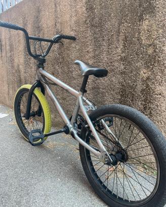 Bmx per ragazzo e bambino