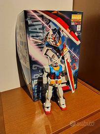 Gundam Kit Bandai 1/100