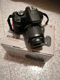 Reflex canon eos 2000D