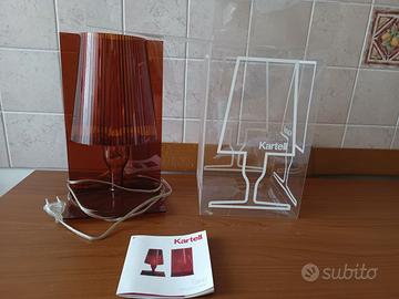 Lampada da tavolo "Take Kartell"