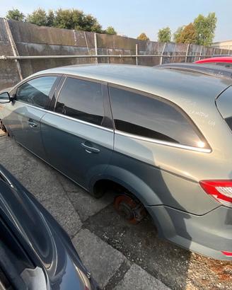 FIANCATA SINISTRA FORD MONDEO 2.0 TD 2011 PER RICA