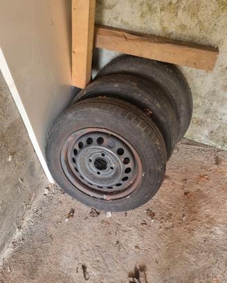 4 cerchi Nissan Micra K11