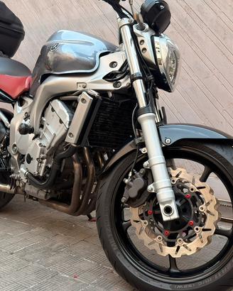 Yamaha FZ6