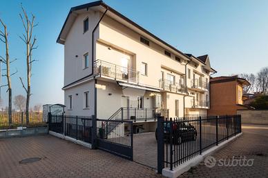 5 LOCALI A CASELLE TORINESE