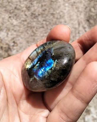 Labradorite  Madagascar Pietra Levigata