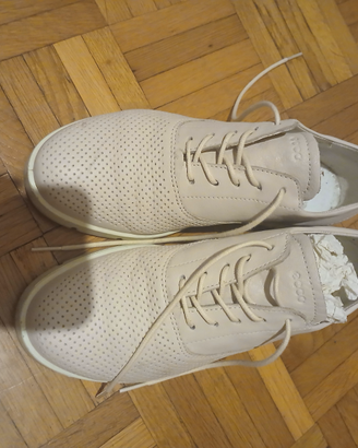 Scarpe da donna / bambina 38 e 36 e 35