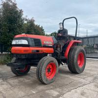 T28 Trattore Kubota 50 CV per prati