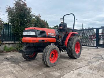 T28 Trattore Kubota 50 CV per prati