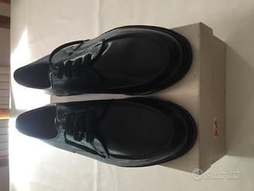 Scarpe uomo in vera pelle n.41. Nuove
