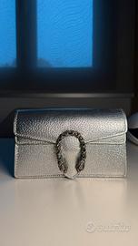 Borsa tipo Dyonisus
