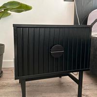 Comodino legno nero cannucciato