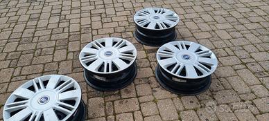 Cerchioni in ferro Fiat 16